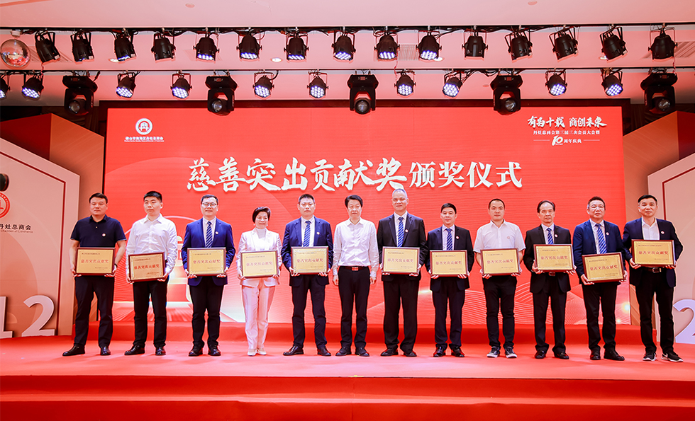 AG�콢�� (�й���½) ���޹�˾����