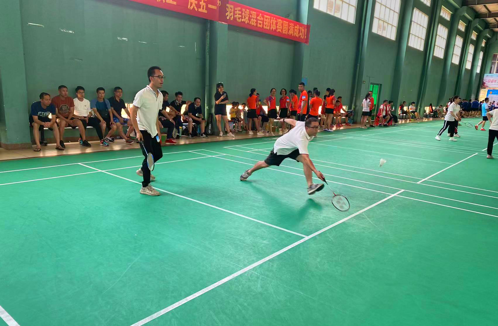 AG�콢�� (�й���½) ���޹�˾����