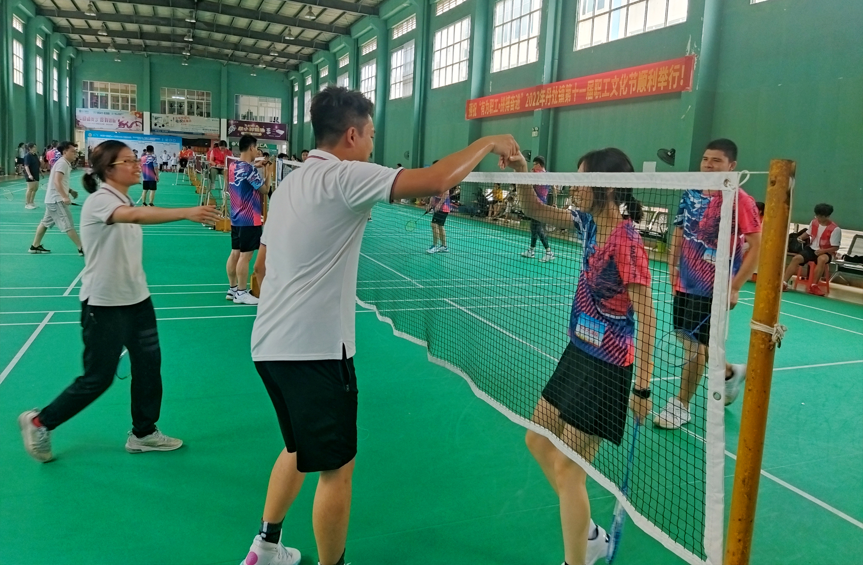 AG�콢�� (�й���½) ���޹�˾����