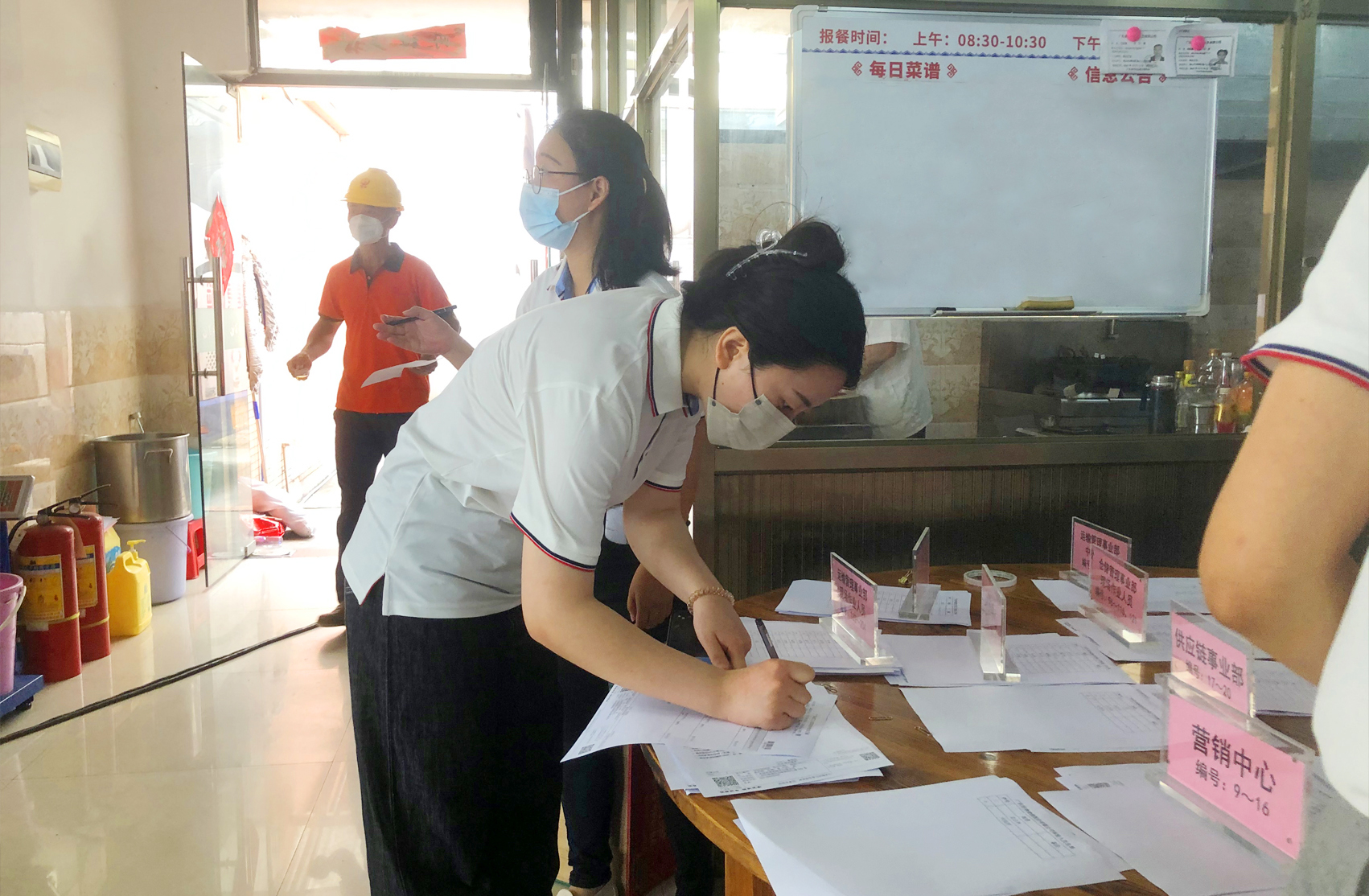 AG�콢�� (�й���½) ���޹�˾����