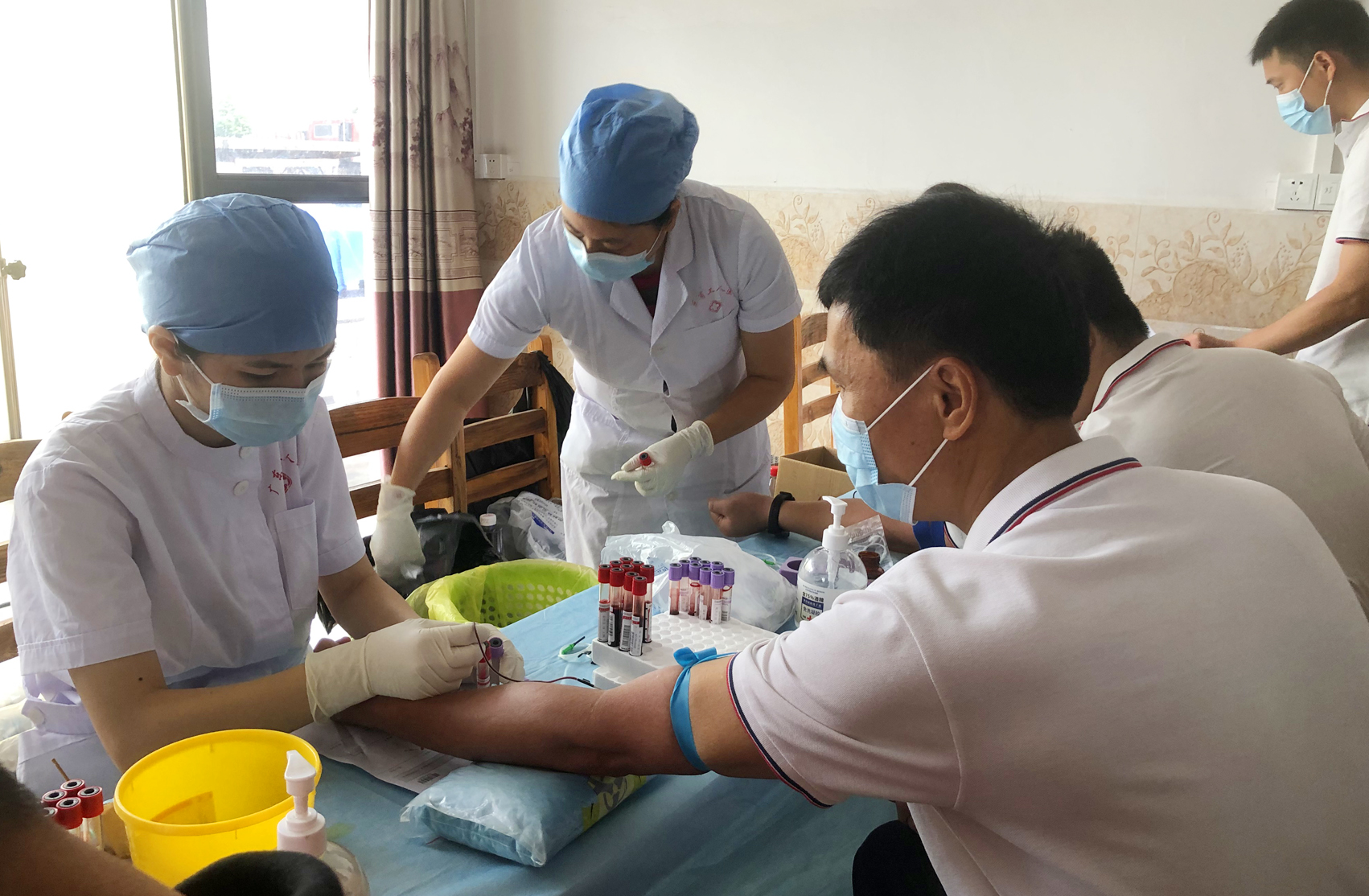 AG�콢�� (�й���½) ���޹�˾����