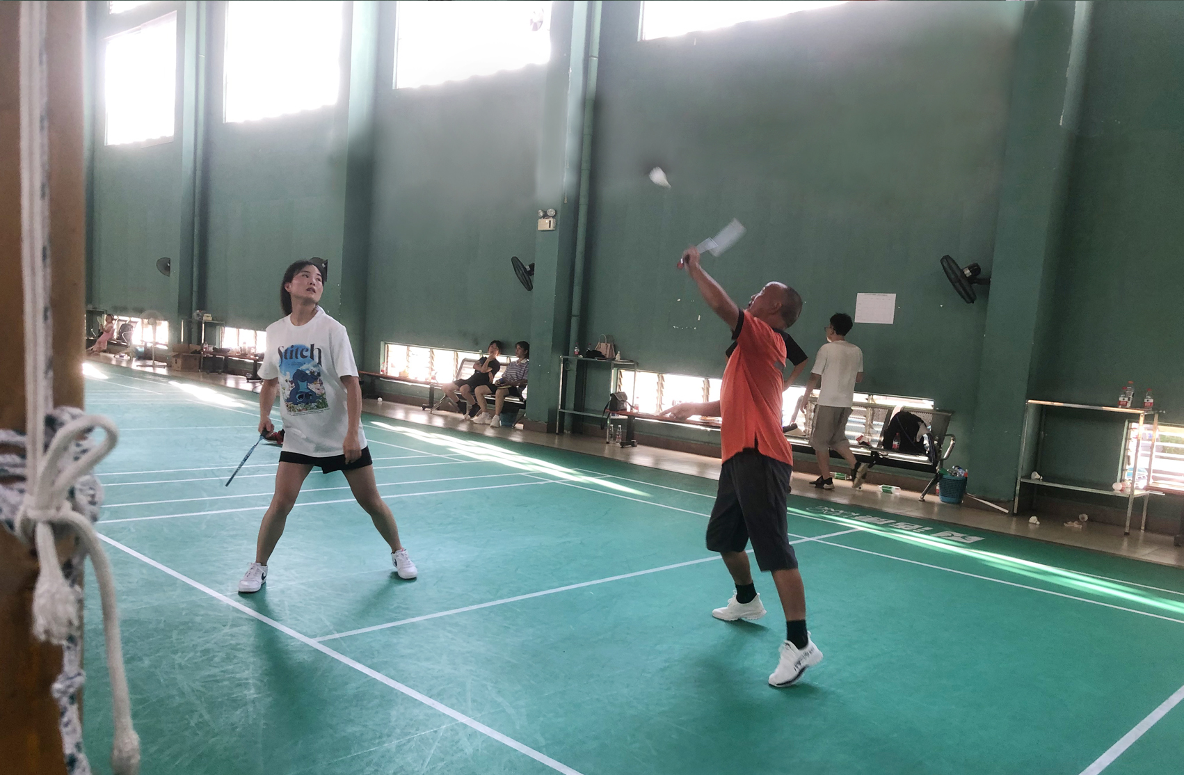 AG�콢�� (�й���½) ���޹�˾����