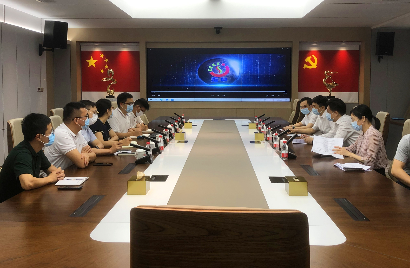 AG�콢�� (�й���½) ���޹�˾����