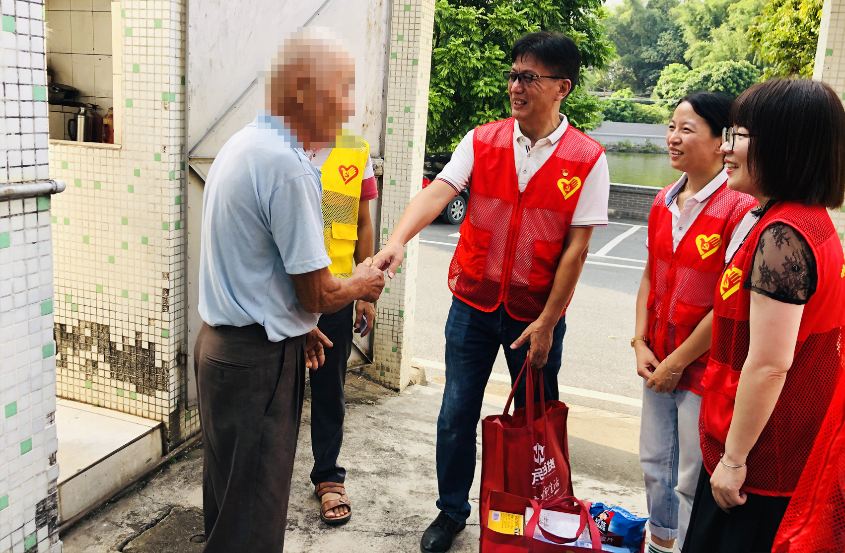 AG�콢�� (�й���½) ���޹�˾����