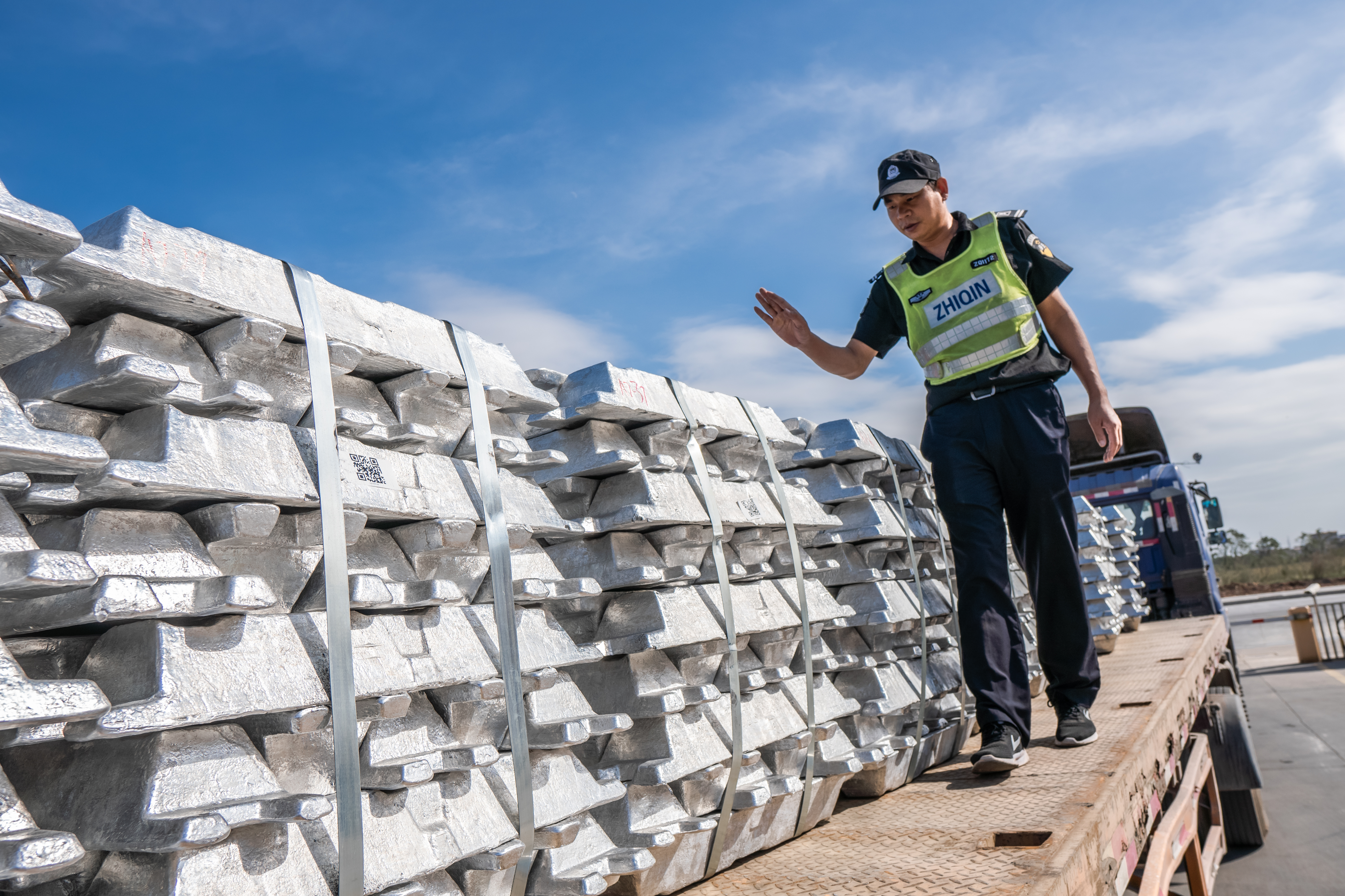 AG�콢�� (�й���½) ���޹�˾����