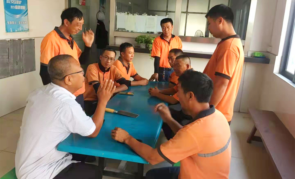 AG�콢�� (�й���½) ���޹�˾����