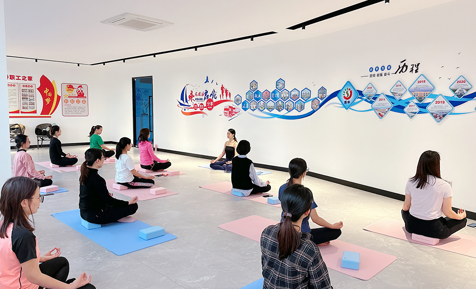 AG�콢�� (�й���½) ���޹�˾����