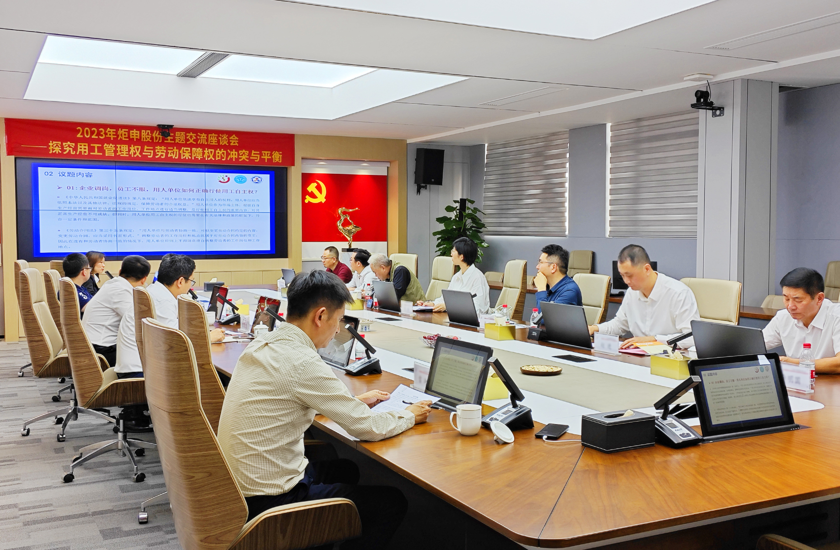 AG�콢�� (�й���½) ���޹�˾����