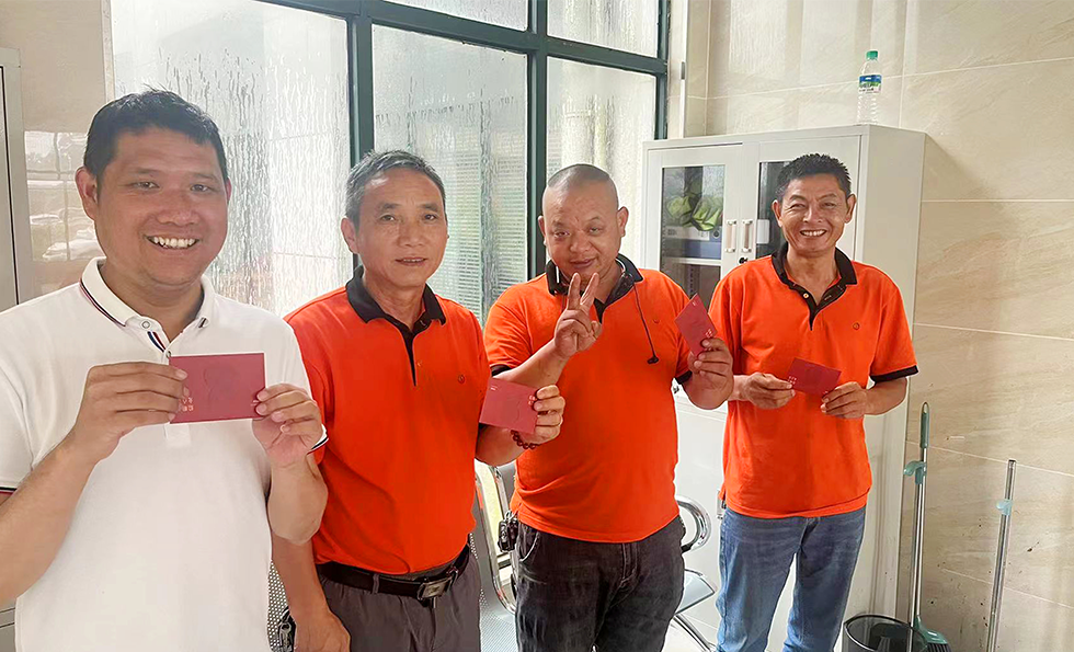 AG�콢�� (�й���½) ���޹�˾����