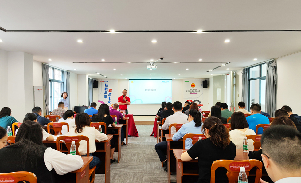 AG�콢�� (�й���½) ���޹�˾����