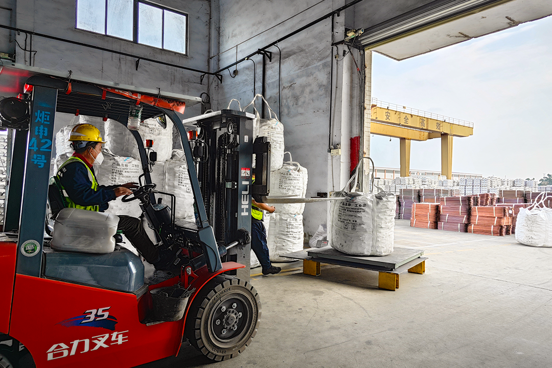 AG�콢�� (�й���½) ���޹�˾����