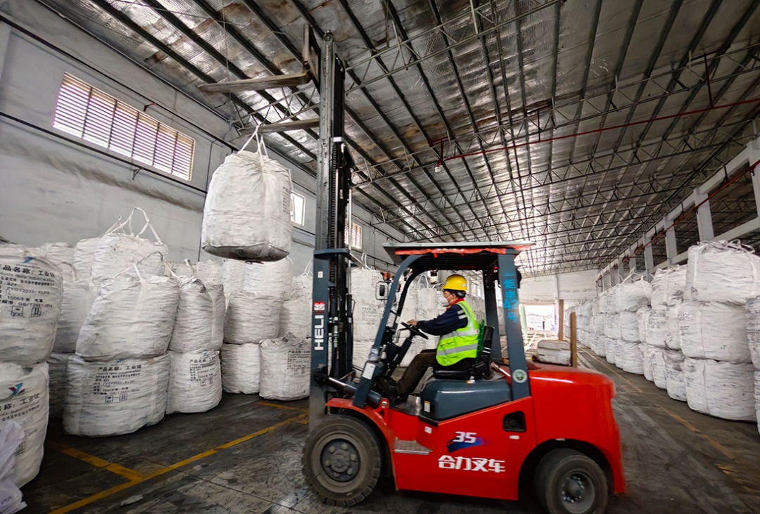 AG�콢�� (�й���½) ���޹�˾����