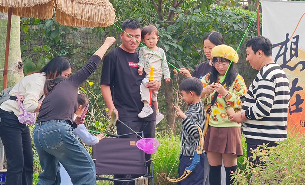 AG�콢�� (�й���½) ���޹�˾����