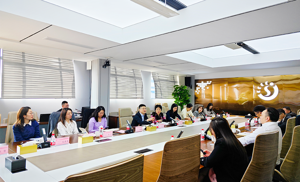 AG�콢�� (�й���½) ���޹�˾����