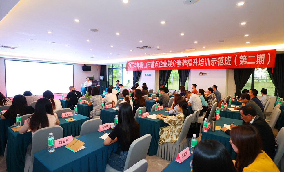 AG�콢�� (�й���½) ���޹�˾����