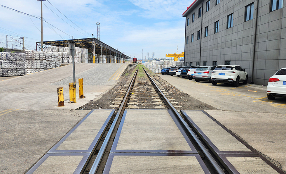 AG�콢�� (�й���½) ���޹�˾����