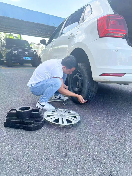 AG�콢�� (�й���½) ���޹�˾����