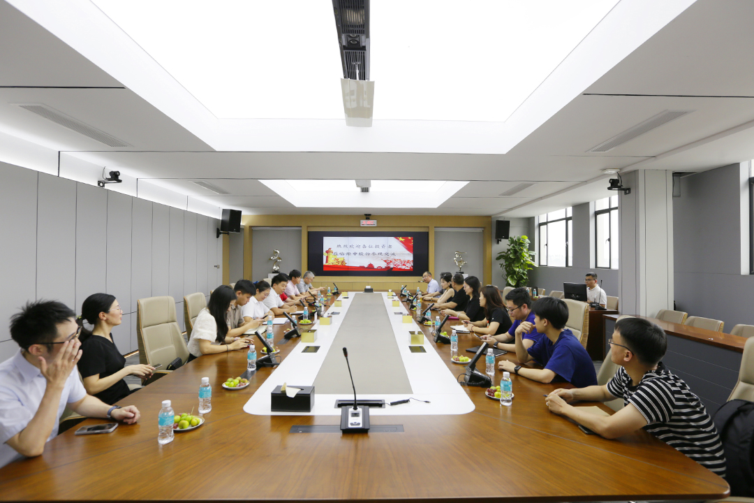 AG�콢�� (�й���½) ���޹�˾����