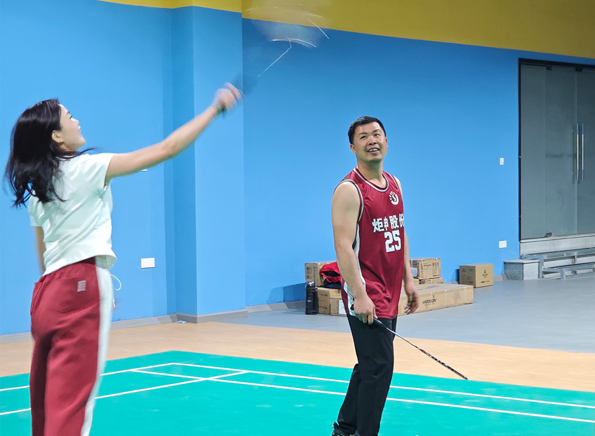 AG�콢�� (�й���½) ���޹�˾����