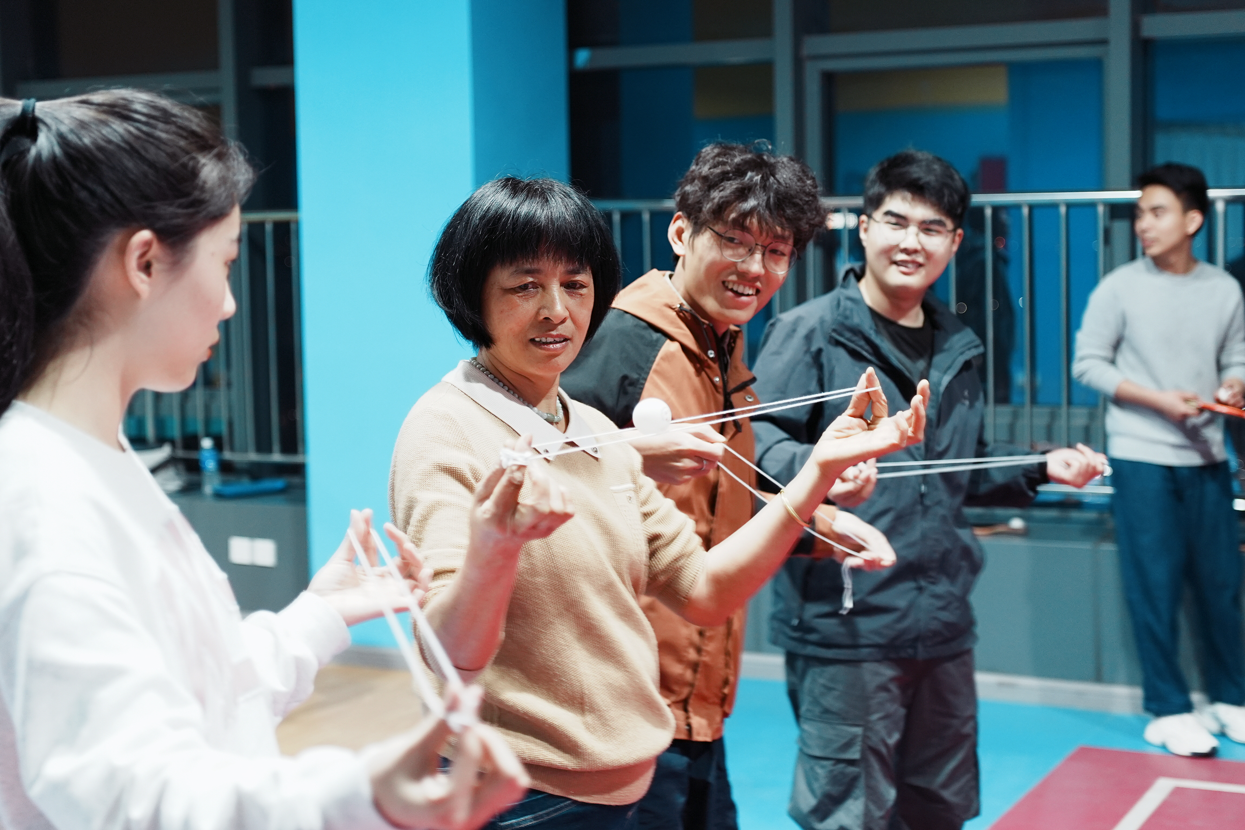 AG�콢�� (�й���½) ���޹�˾����