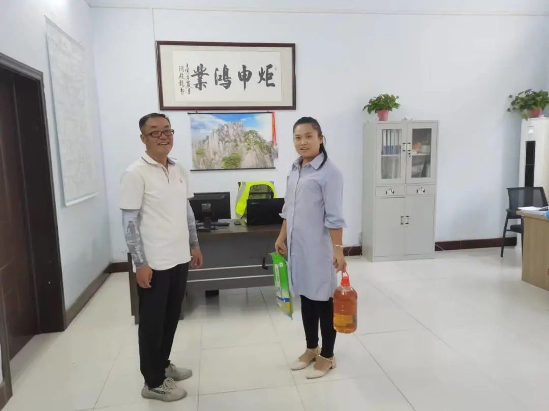 AG�콢�� (�й���½) ���޹�˾����