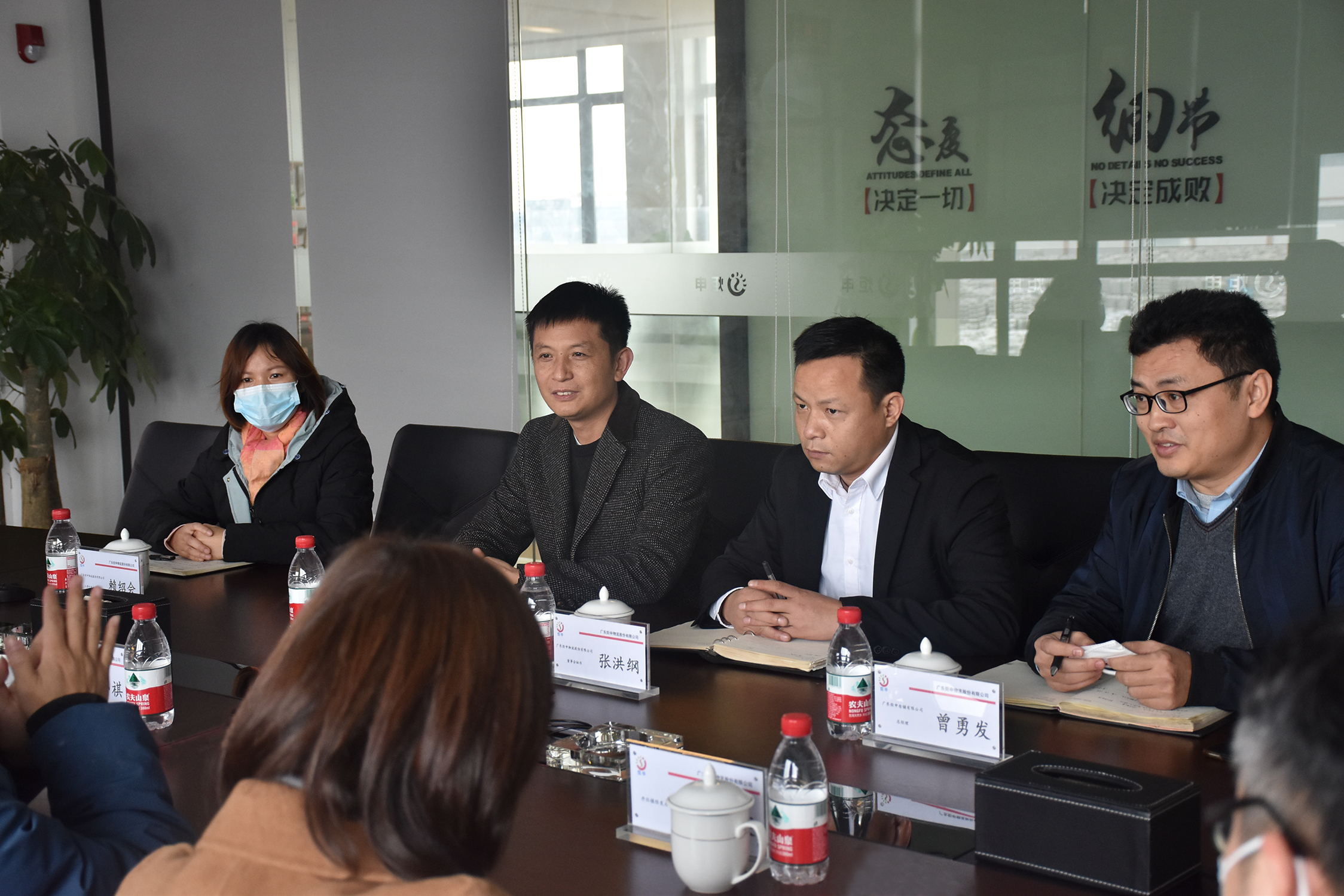 AG�콢�� (�й���½) ���޹�˾����