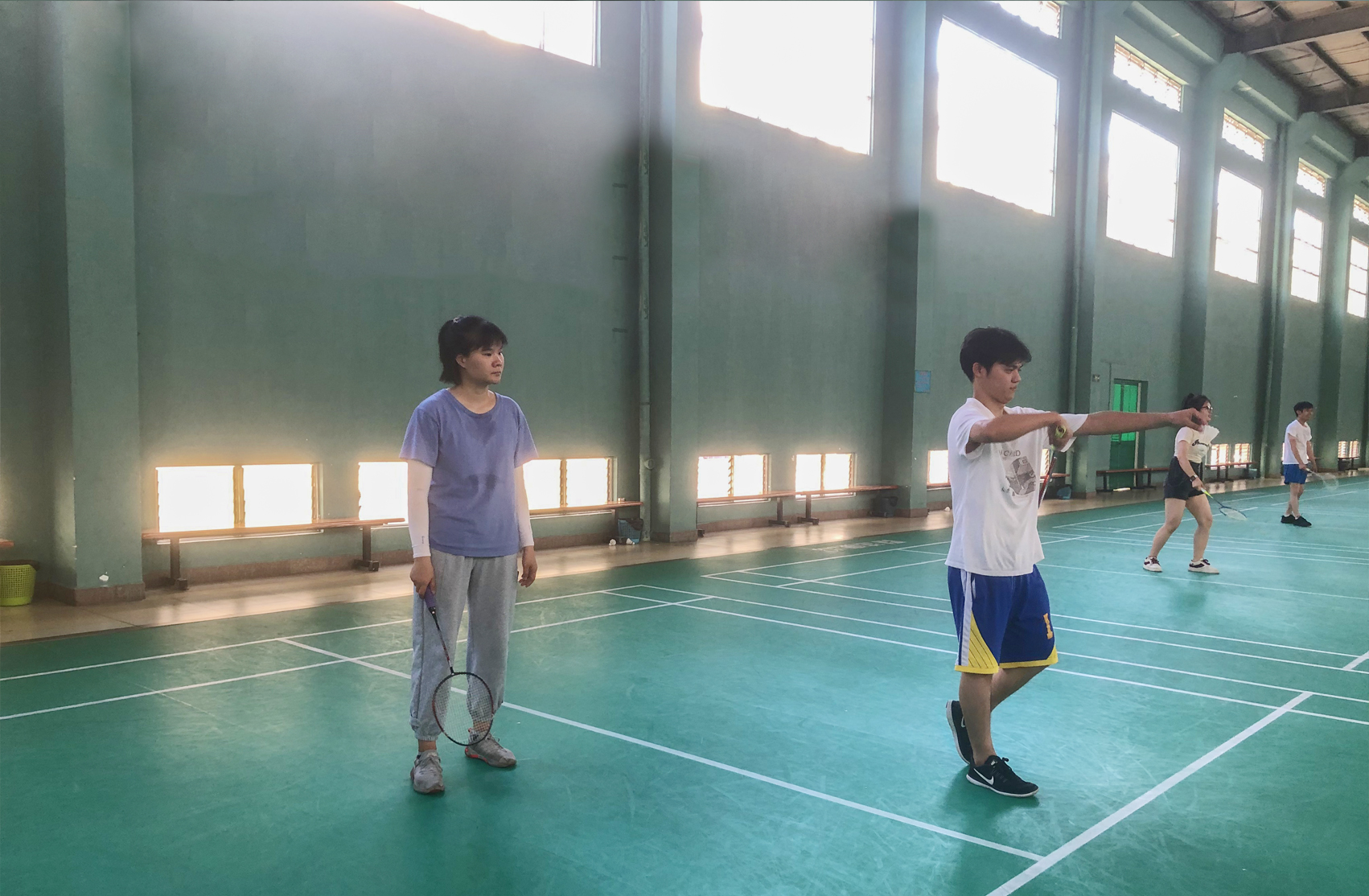 AG�콢�� (�й���½) ���޹�˾����