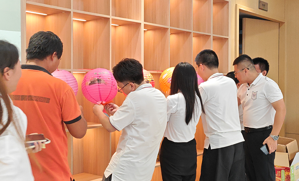 AG�콢�� (�й���½) ���޹�˾����