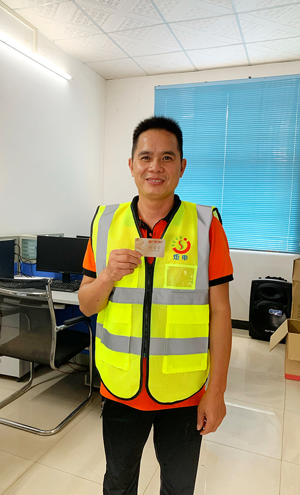 AG�콢�� (�й���½) ���޹�˾����