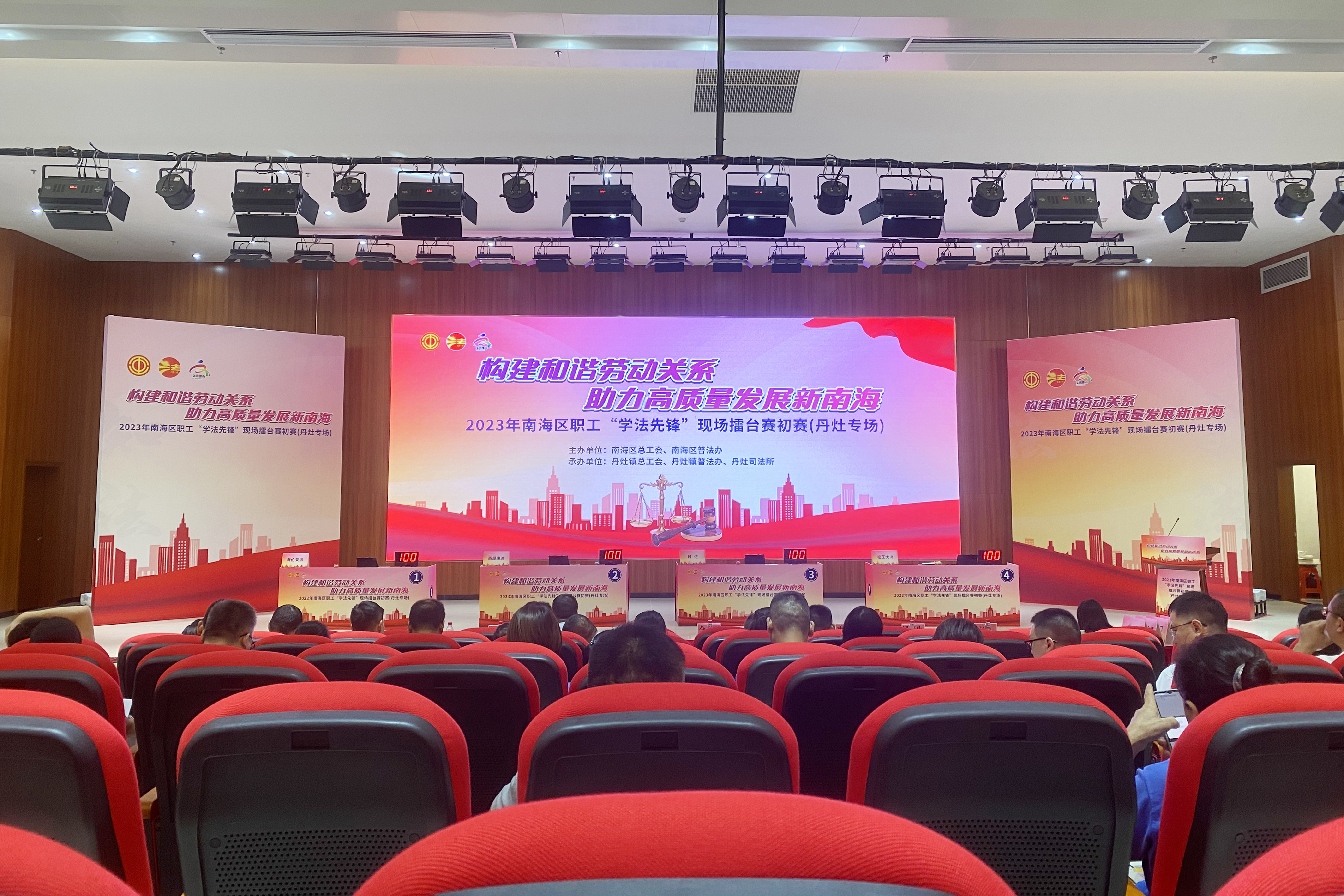 AG�콢�� (�й���½) ���޹�˾����