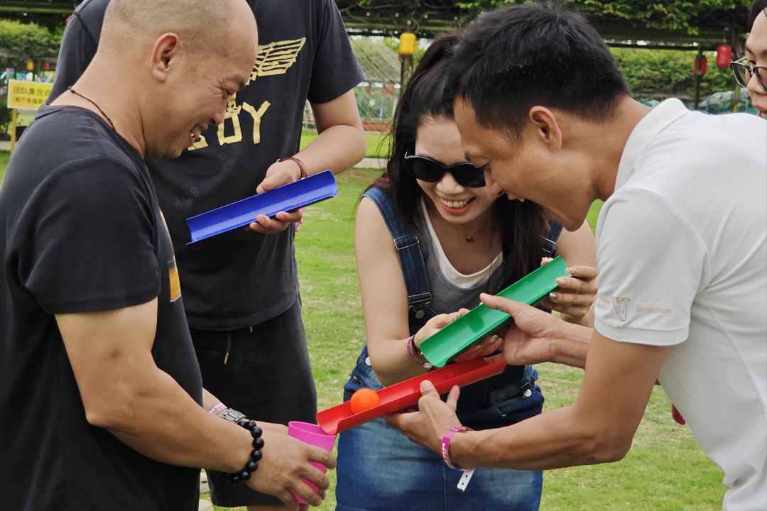 AG�콢�� (�й���½) ���޹�˾����