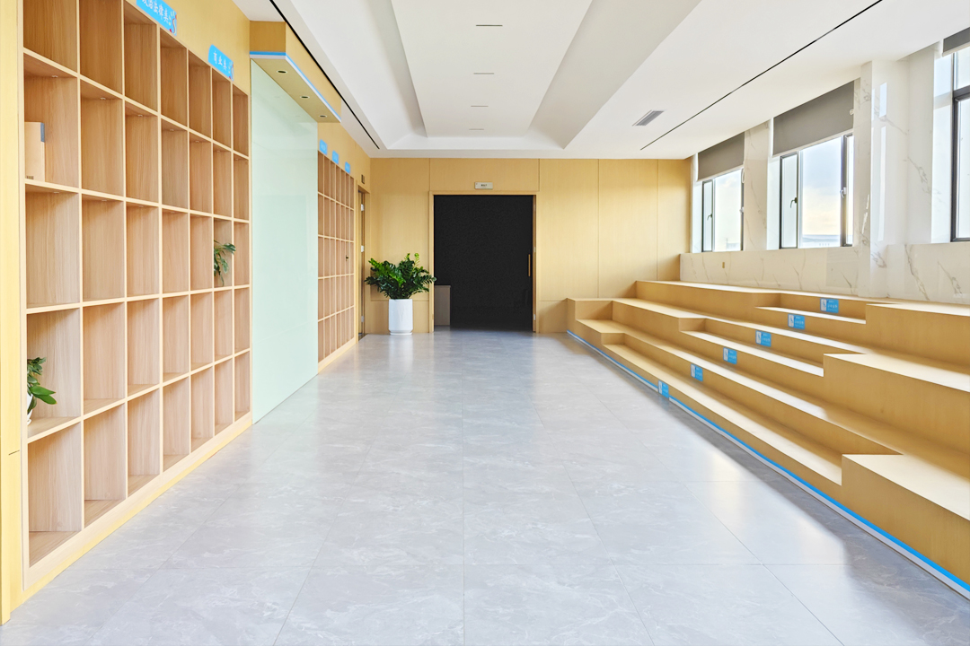 AG�콢�� (�й���½) ���޹�˾����