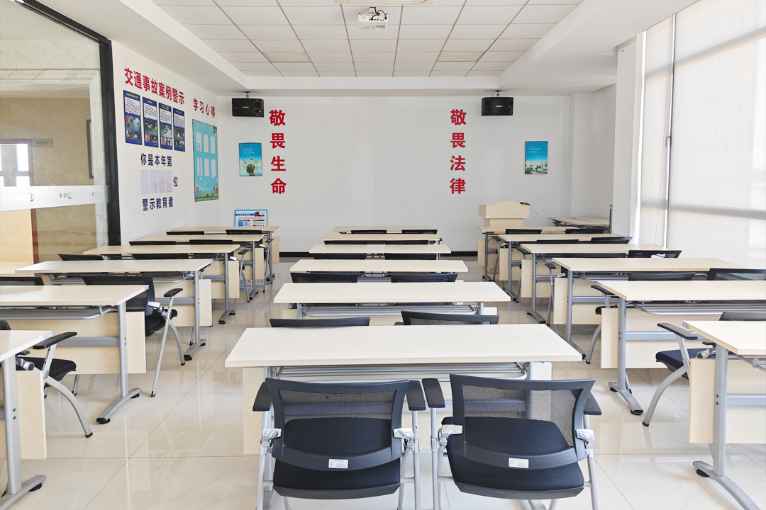 AG�콢�� (�й���½) ���޹�˾����